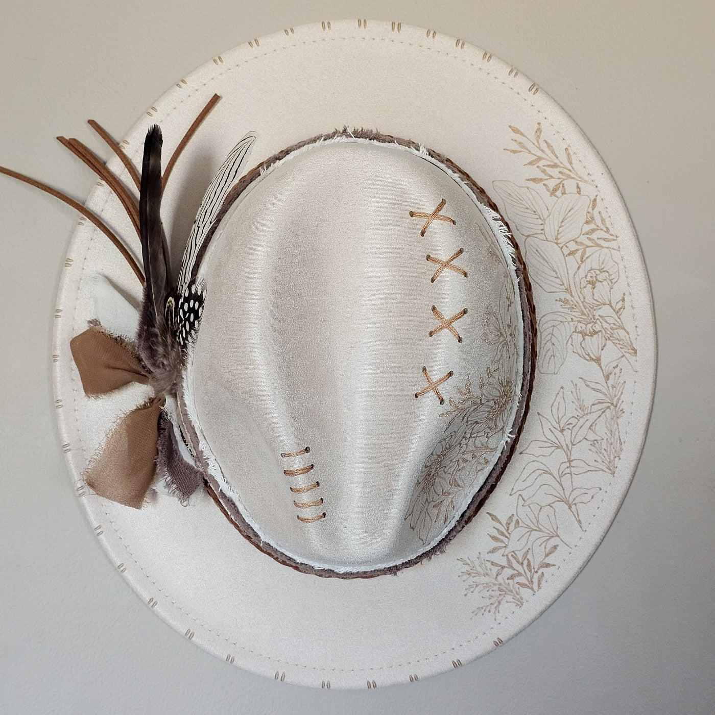 Graceful Garden || Ivory Burned Skinny Brim Hat