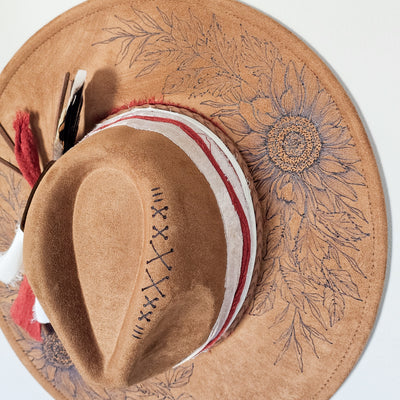 Queen of Hearts || Camel/Medium Tan Burned Wide Brim Hat