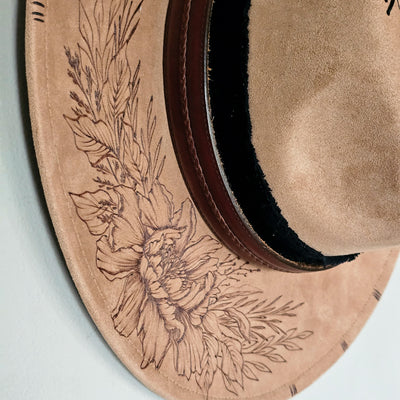 Rodeo Time (Vintage Belt Band) || Tan Suede Burned Wide Brim Hat