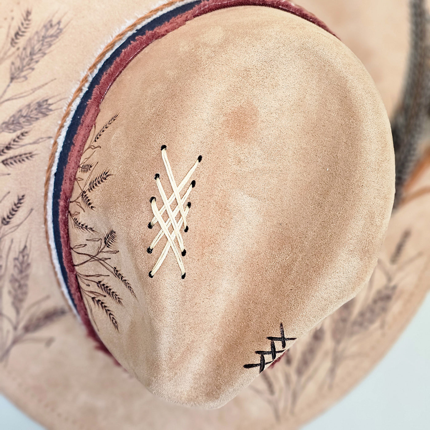 Midwest Charm || Tan Burned Skinny Brim Hat