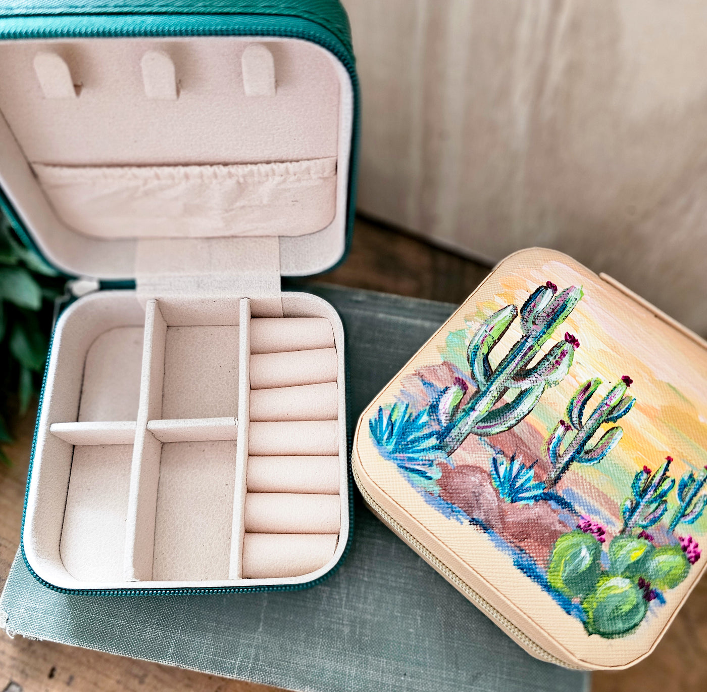 Let's Go Somewhere Sunny || Travel Jewelry Organizer || Hand Painted Cases