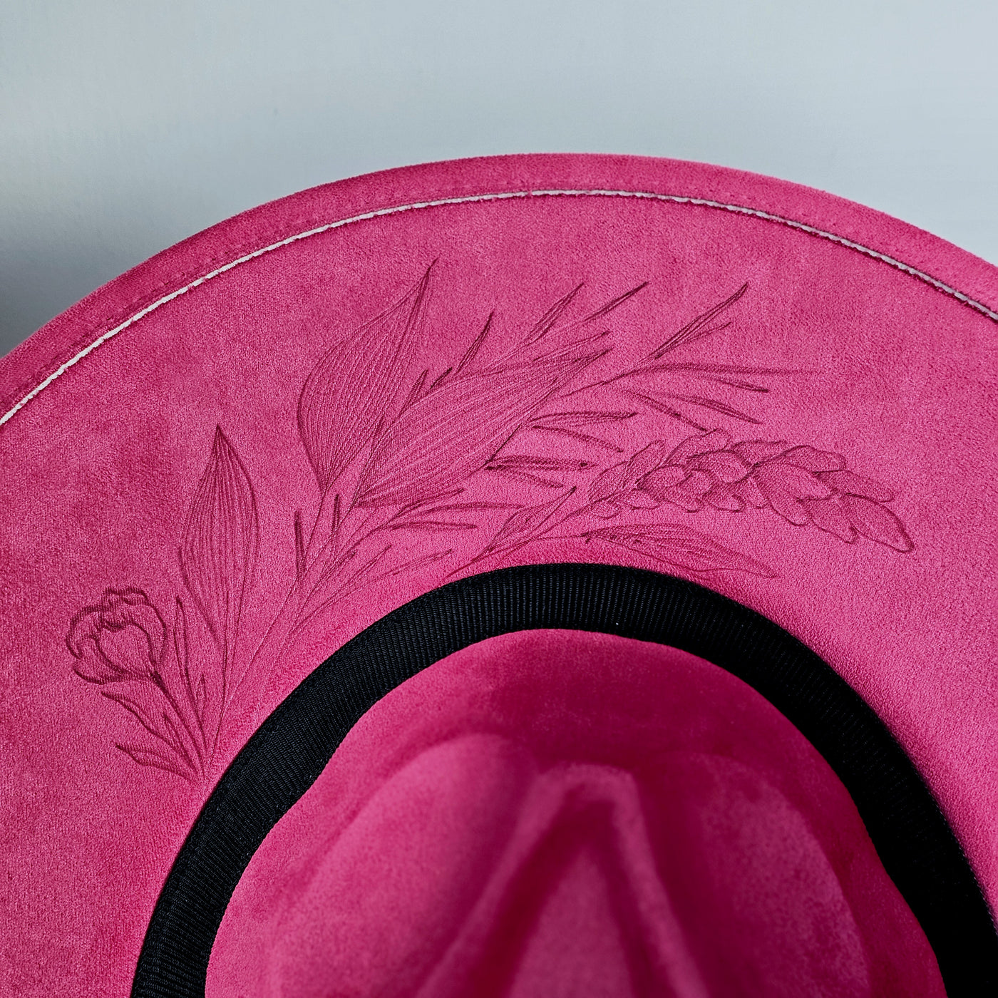 She's Fabulous || Deep Pink Suede Burned Wide Brim Hat