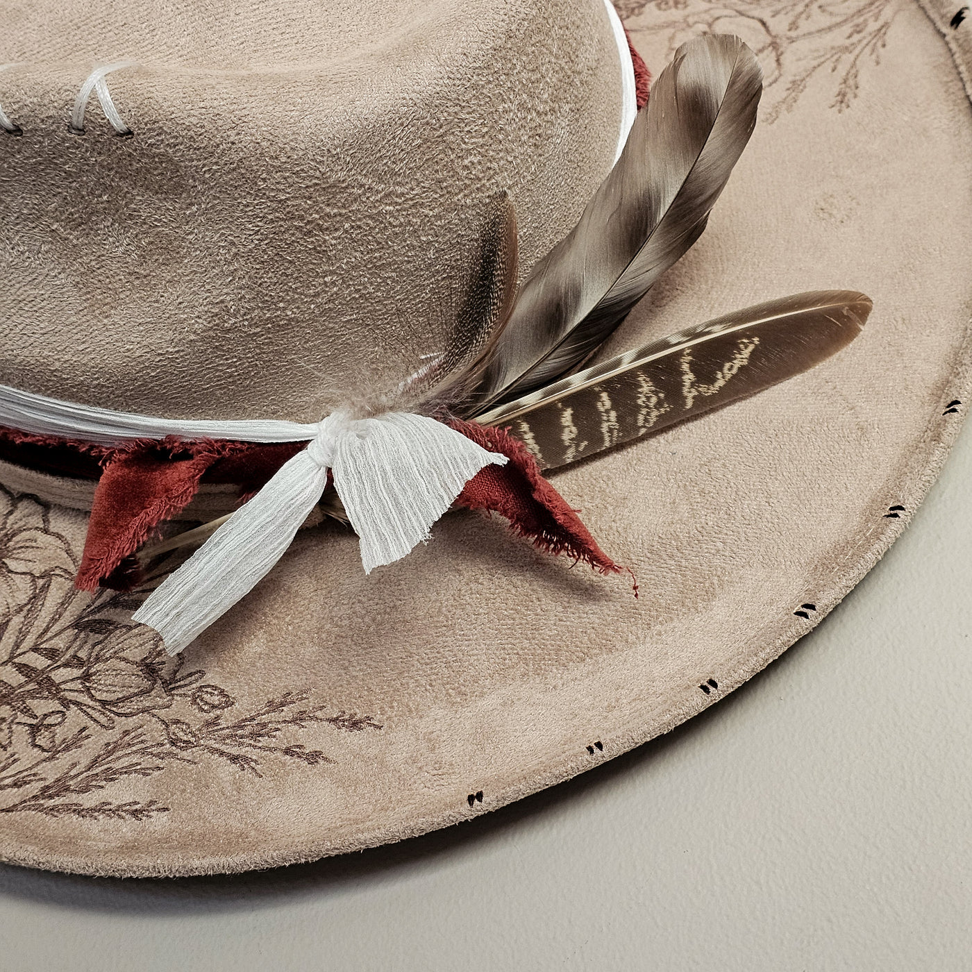 Market Day |M| Light Tan Suede Burned Wide Stiff Brim/ Pencil Brim Hat