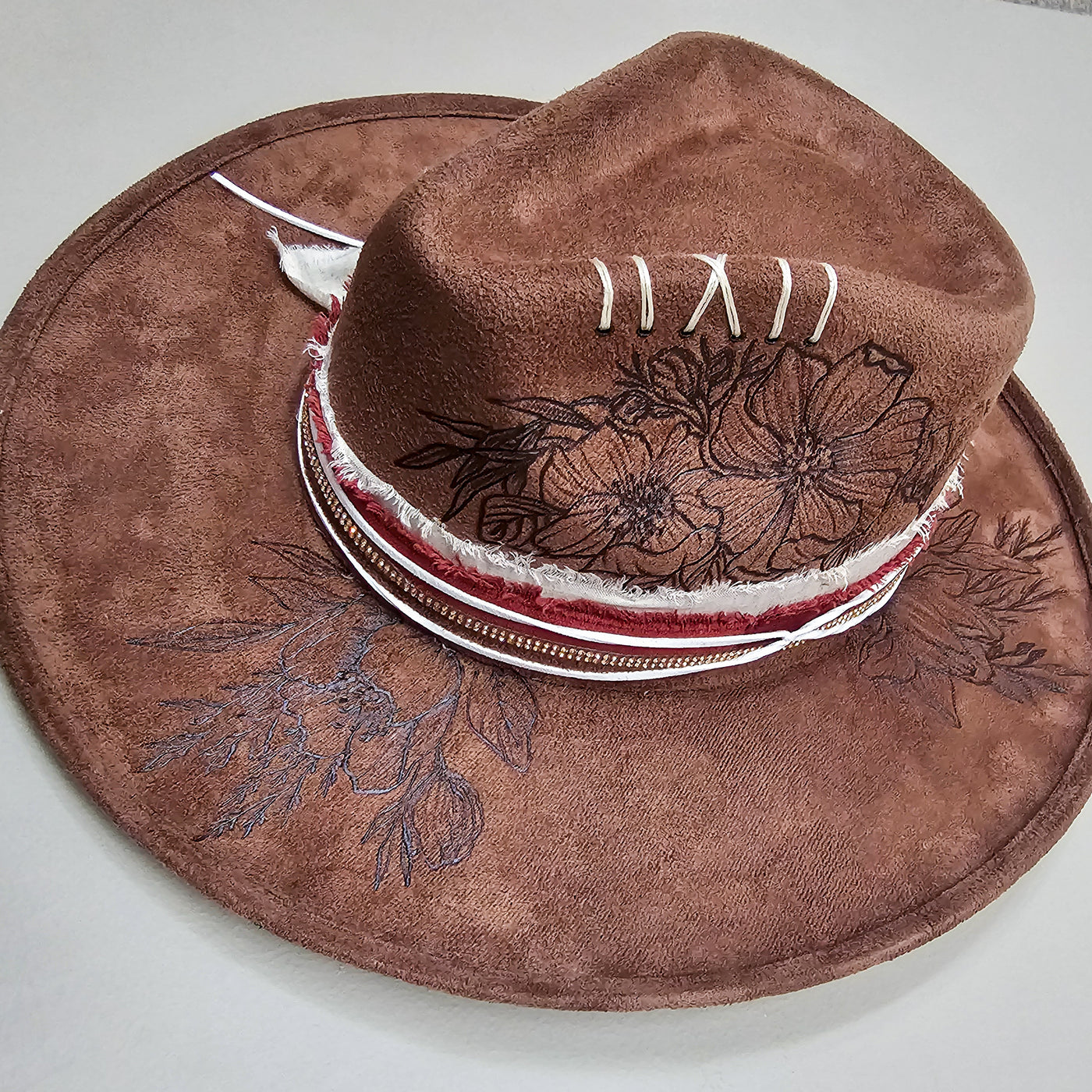 Sparkling Beauty |L| Light Chocolate Brown Burned Wide Brim/Pencil Brim Stiff Hat