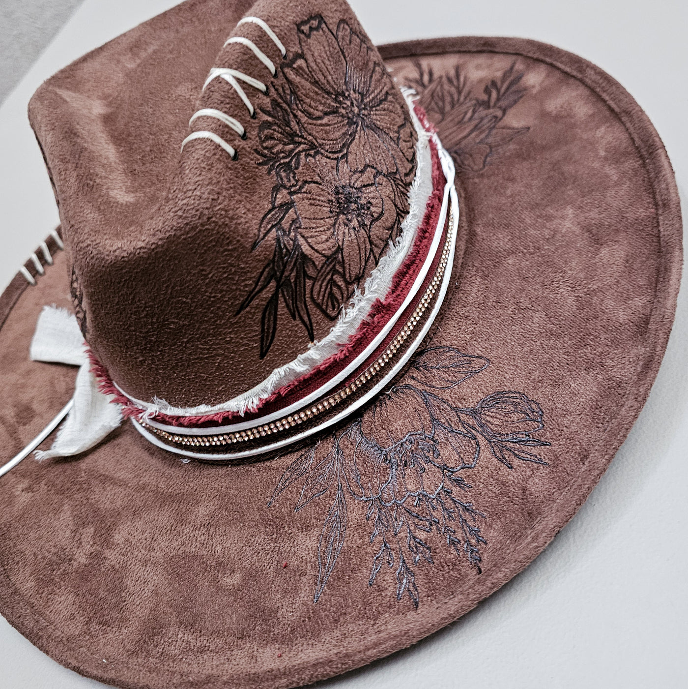 Sparkling Beauty |L| Light Chocolate Brown Burned Wide Brim/Pencil Brim Stiff Hat
