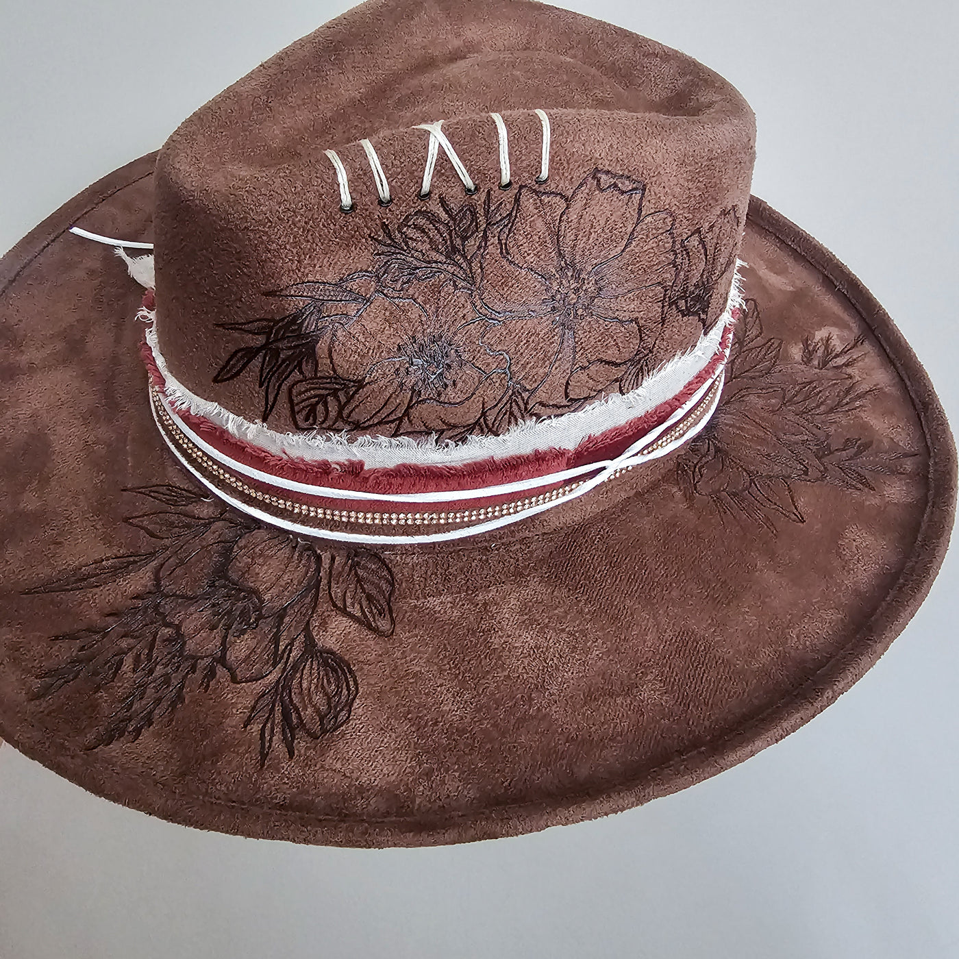 Sparkling Beauty |L| Light Chocolate Brown Burned Wide Brim/Pencil Brim Stiff Hat