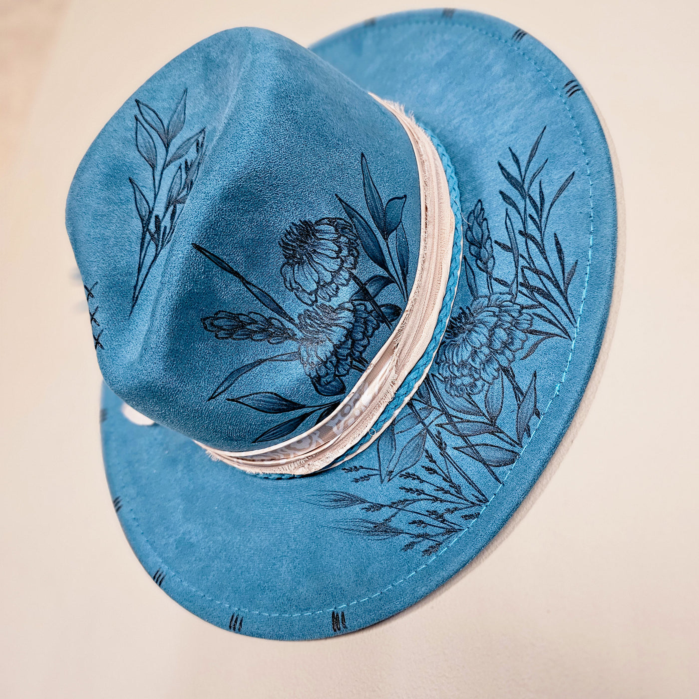 Happy Day || Youth Size || XS || Blue Burned Skinny Brim Hat