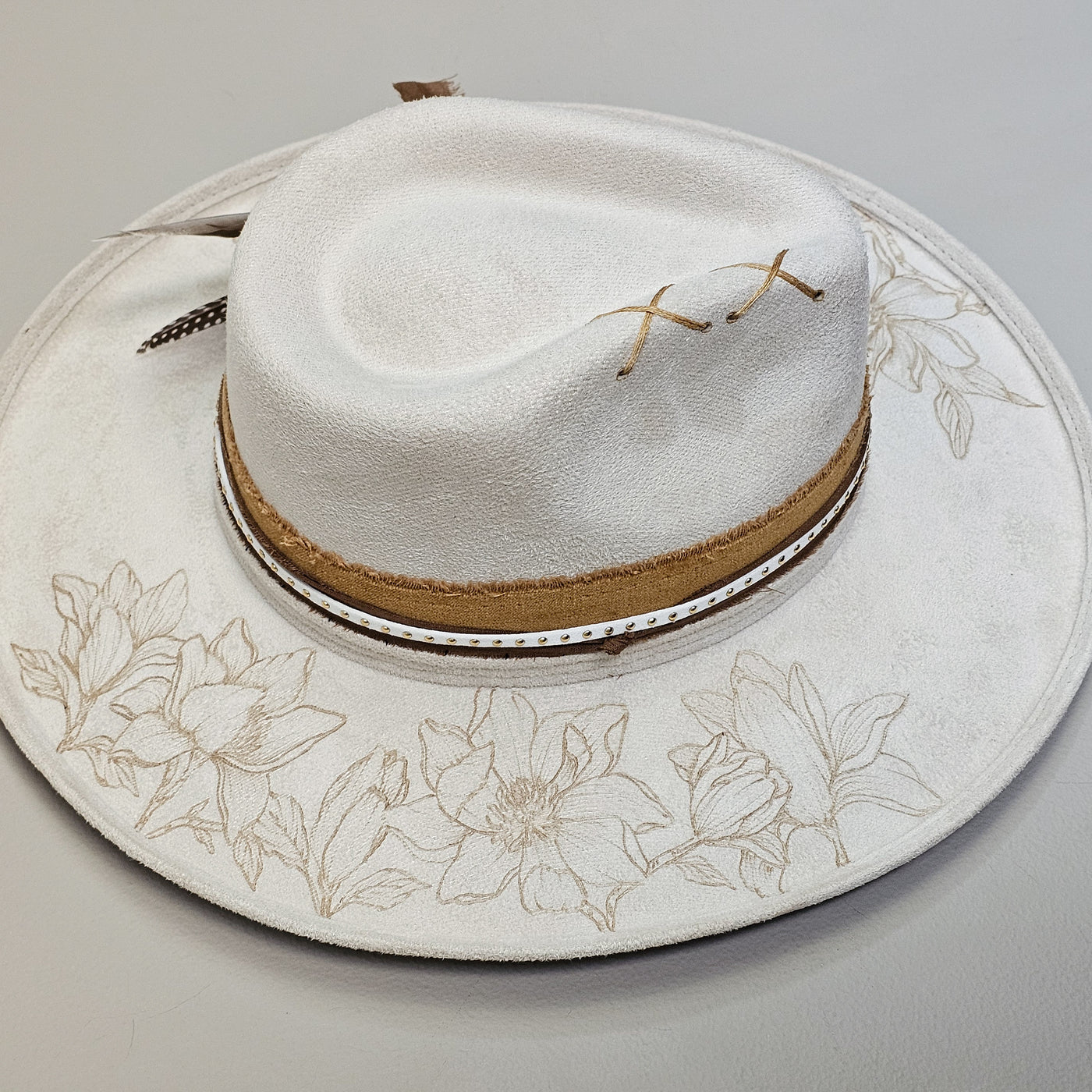 Magnolia Market || Large || Ivory Suede Burned Wide Brim Hat