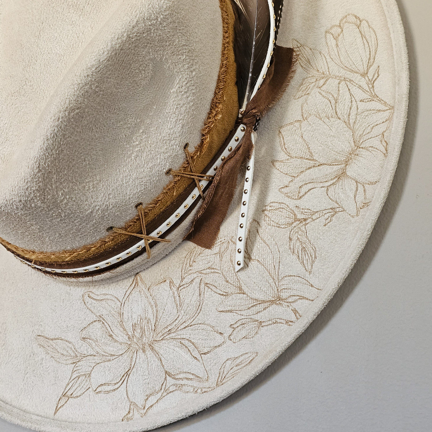 Magnolia Market || Large || Ivory Suede Burned Wide Brim Hat
