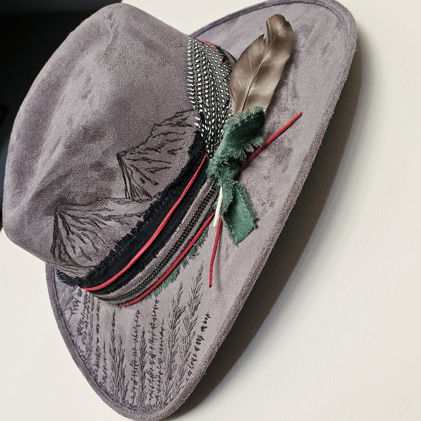 Mountain Views || Medium ||Charcoal Gray Burned Cowboy Style Hat