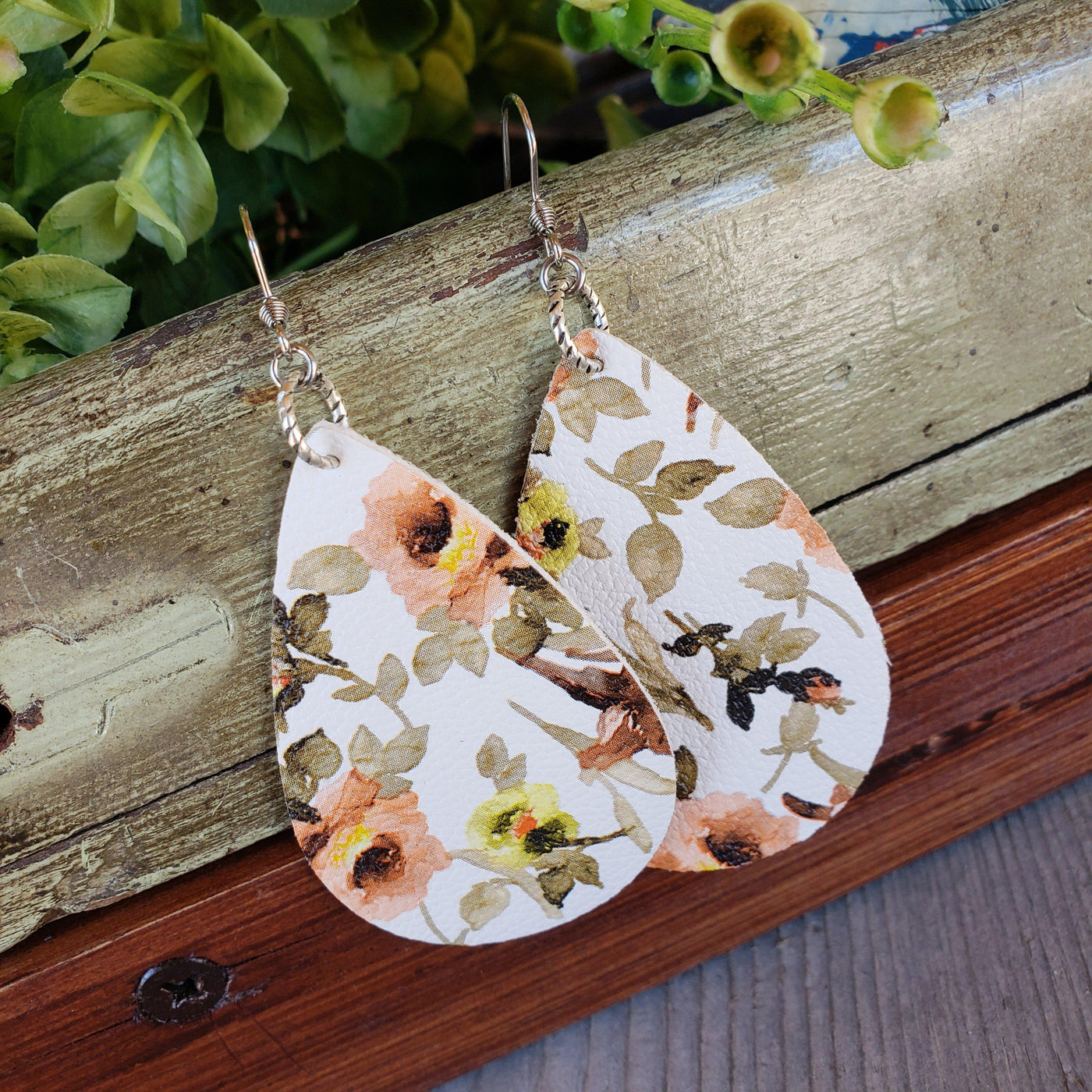 White and Peach Floral Earrings - Little Blue Bus Jewelry